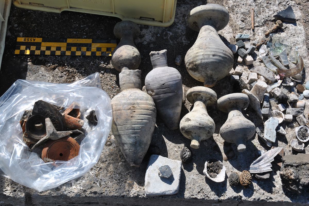 Some of the objects—including perfectly preserved ceramics—retrieved from the well
Courtesy of Ministero della Cultura