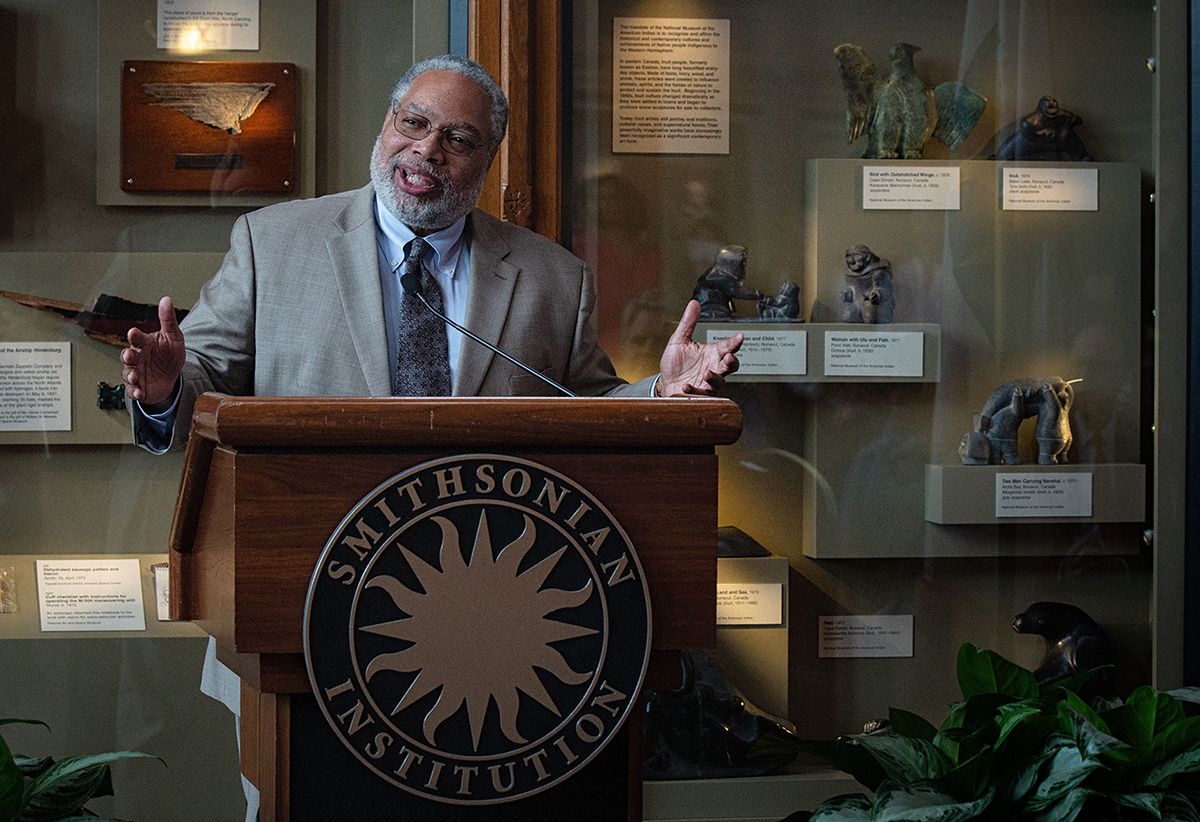 Lonnie Bunch Jaclyn Nash / Smithsonian Institution