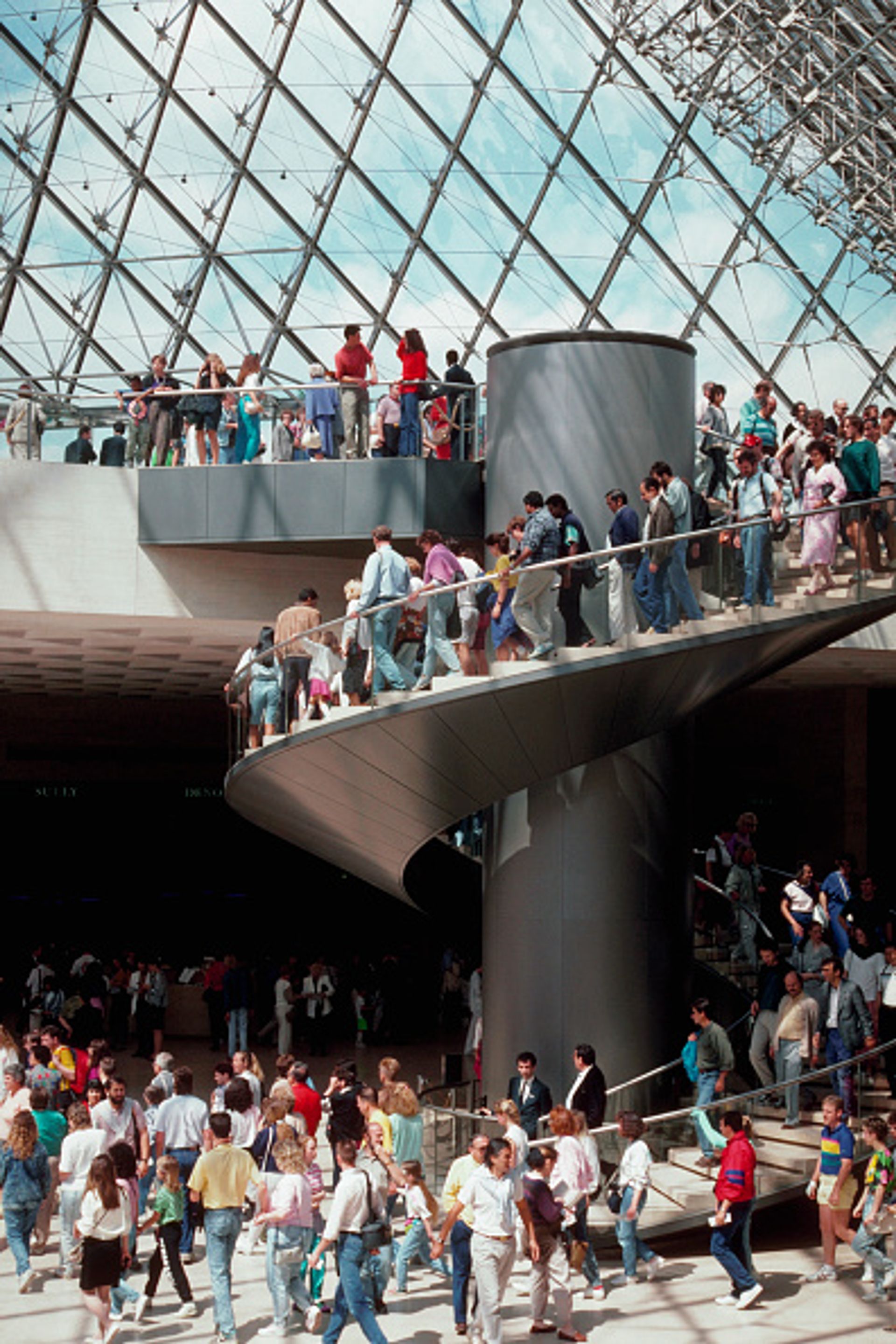 The rise of mass tourism has been a defining challenge for museums in recent decades: here, crowds of visitors at the Louvre in 1990 © Ted Streshinsky/Corbis/Corbis via Getty Images