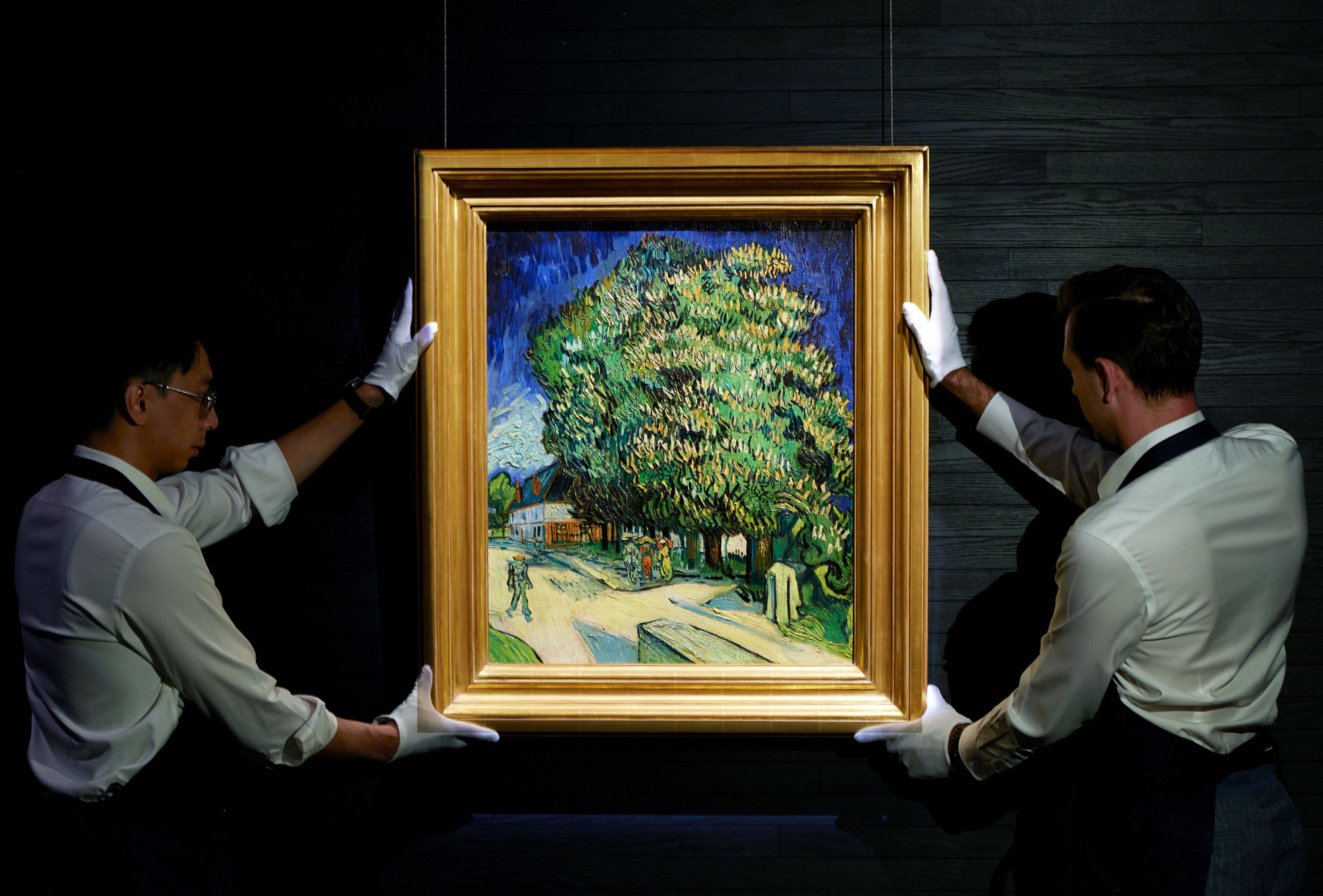 Van Gogh’s Blossoming Chestnut Trees (Châtaigniers en fleurs) (May 1890), on display at Sotheby’s Hong Kong (13-15 October)

Sotheby's

