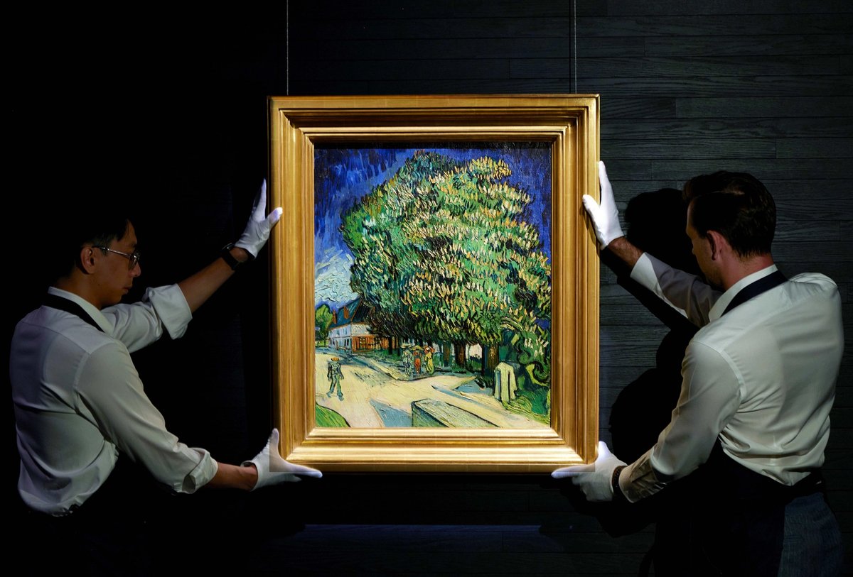 Van Gogh’s Blossoming Chestnut Trees (Châtaigniers en fleurs) (May 1890), on display at Sotheby’s Hong Kong (13-15 October)
Sotheby's