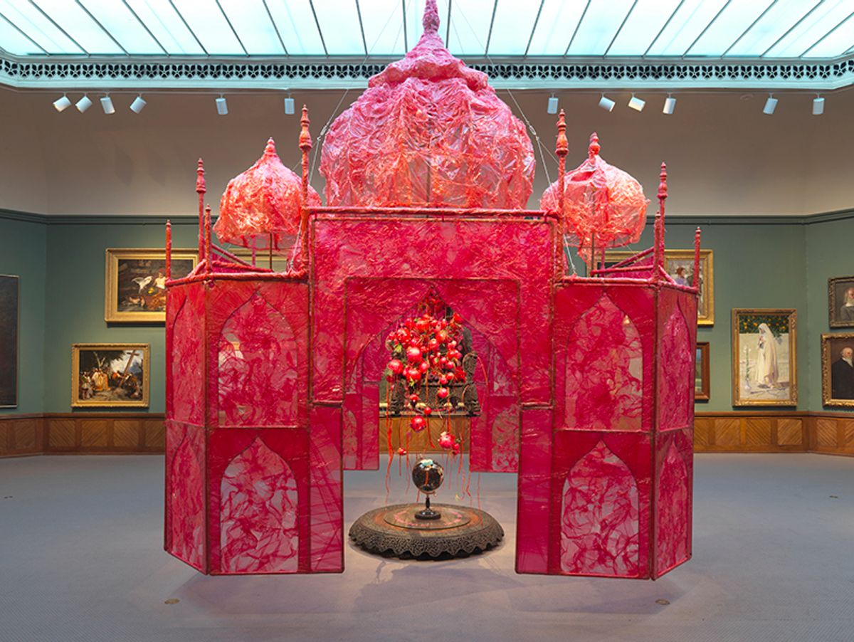 Rina Banerjee, Take me, take me, take me…to the Palace of love (2003) shown at Pafa Courtesy of the artist and Galerie Nathalie Obadia, Paris/Brussels; photo: courtesy of the Pennsylvania Academy of the Fine Arts/ Barbara Katus