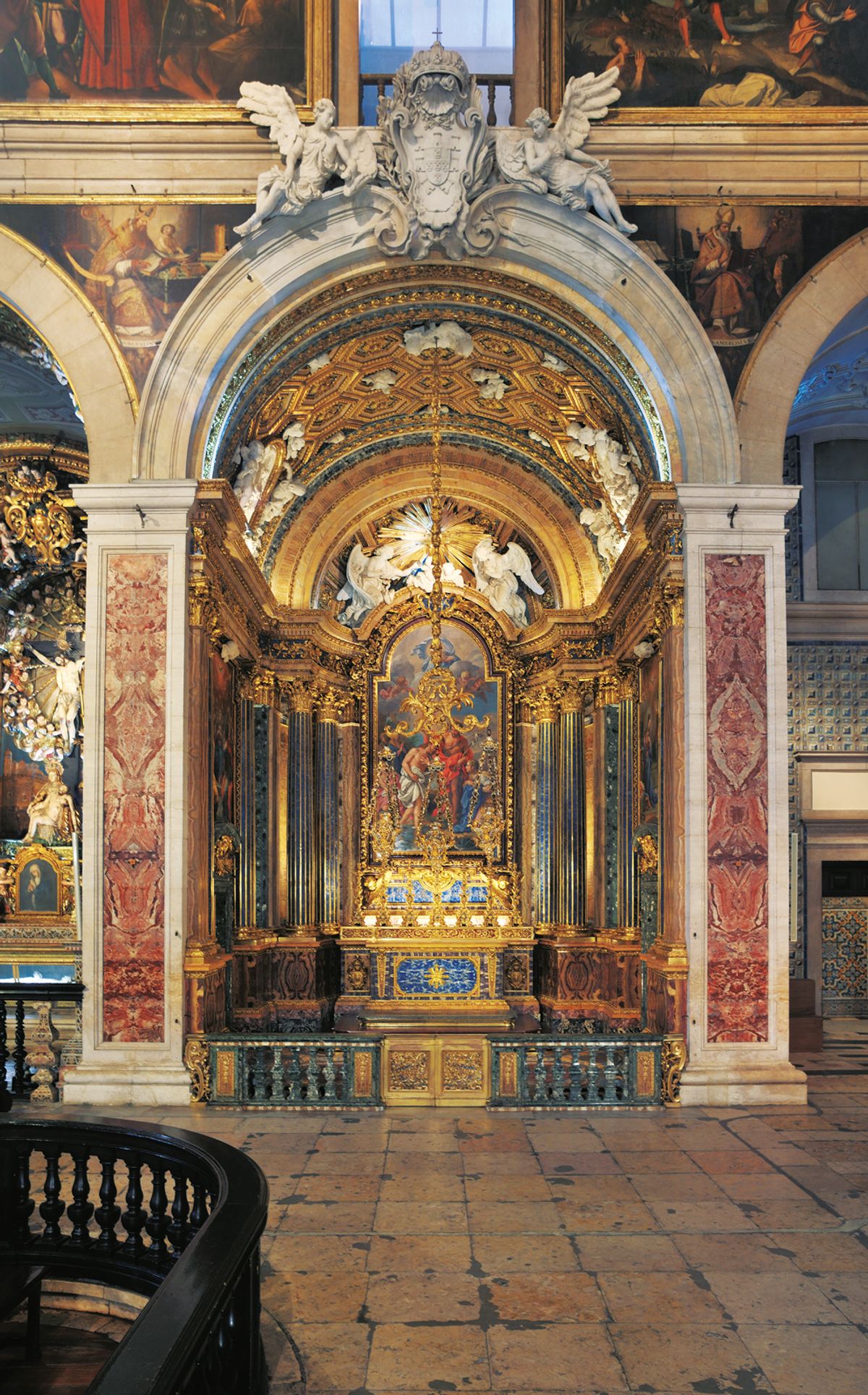 Made in Rome, assembled in Lisbon: the Chapel of the Holy Spirit and St John the Baptist in the Church of São Roque Courtesy of Cintra and Castro Caldas
