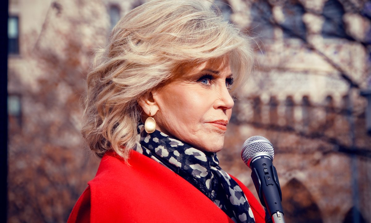 Jane Fonda to promote Outsider artwork trove at Christie’s, together with main works by Thornton Dial Jane Fonda to promote Outsider artwork trove at Christie’s, together with main works by Thornton Dial