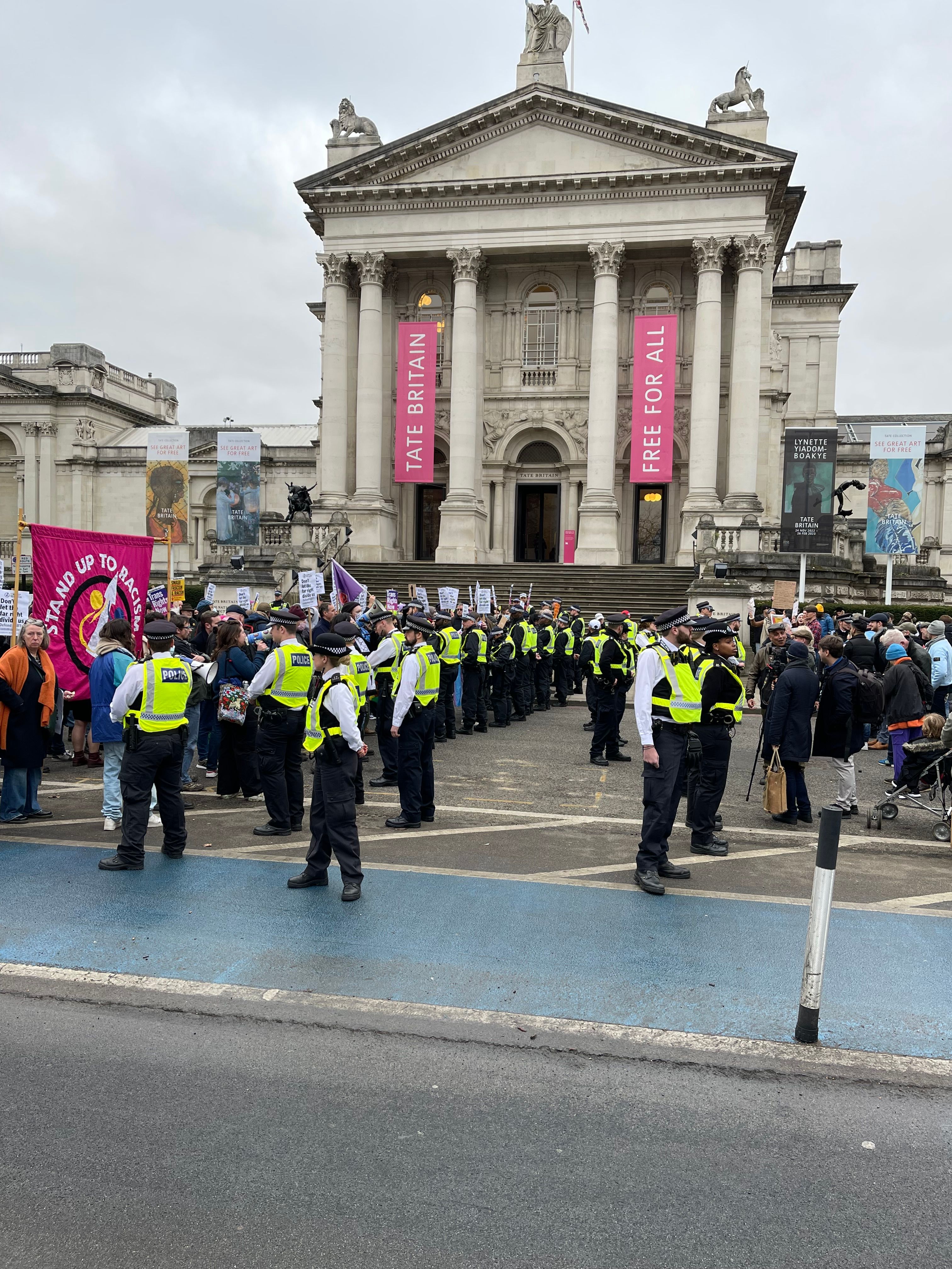 Drag Queen Event At Tate Britain Sparks Protests Between Trans-rights ...