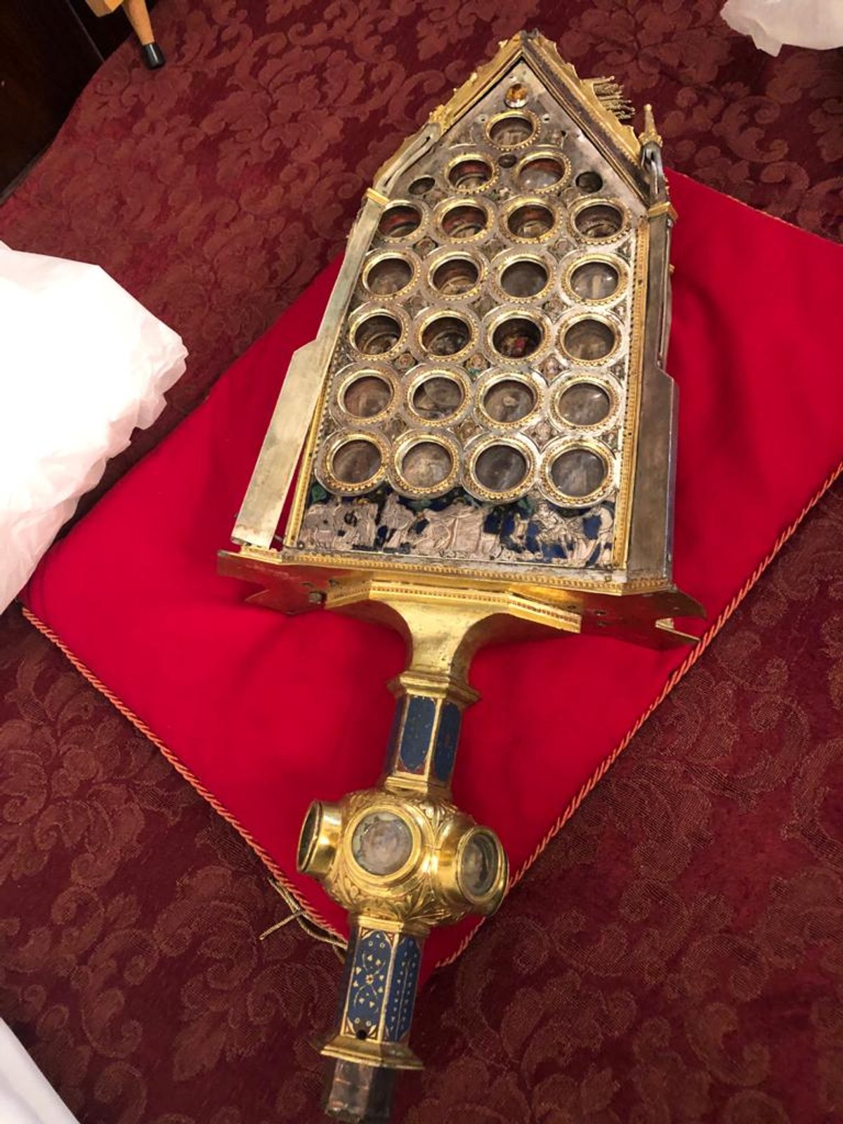 The San Galgano reliquary was stolen in 1989 © Nucleo Carabinieri Tutela Patrimonio Culturale di Palermo