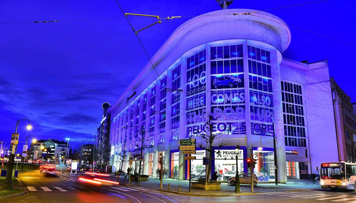 A former Citroen garage will be converted to create the Kanal-Centre Pompidou Wikicommons/Edison McCullen