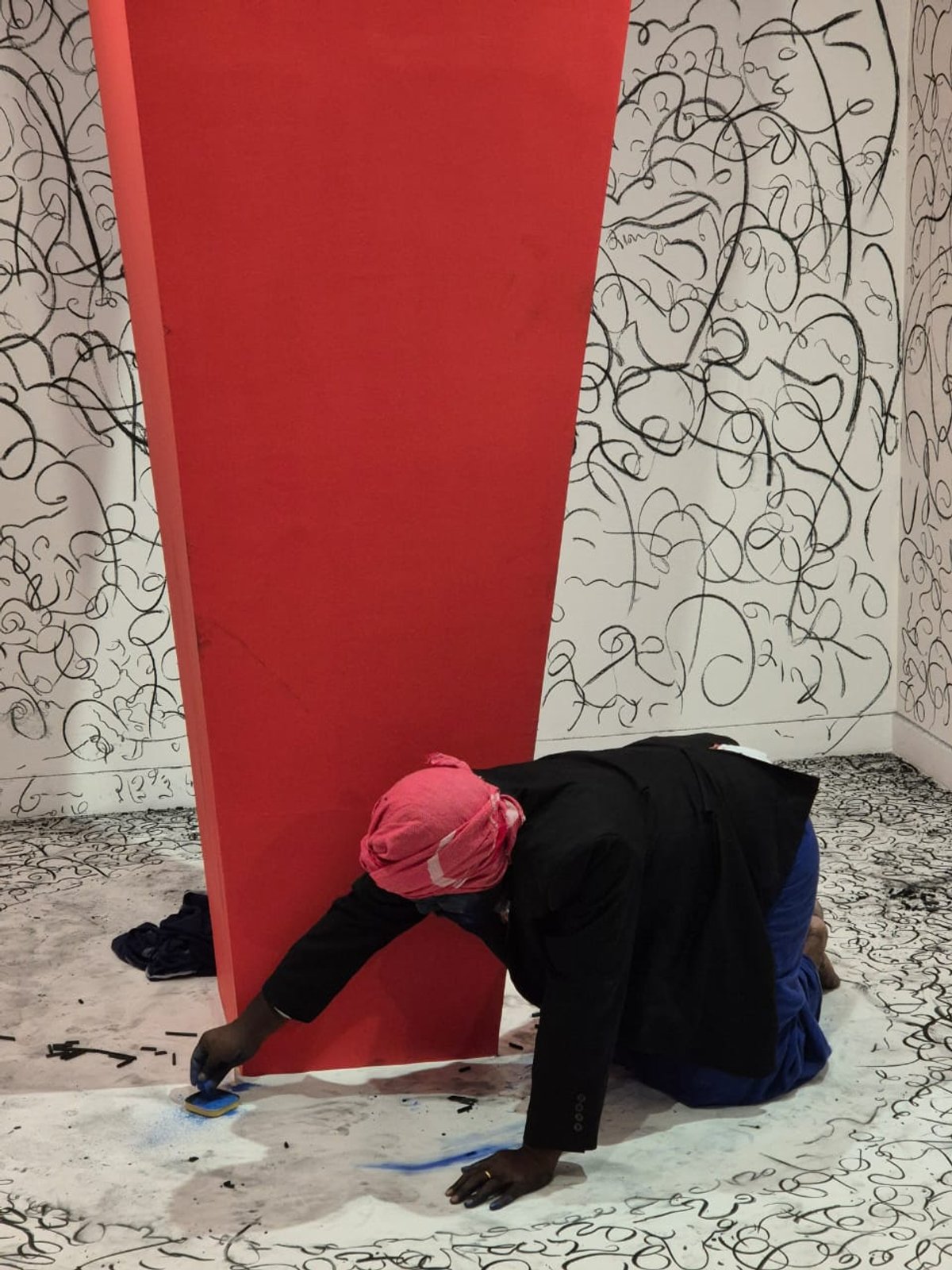 Sajan Mani's performance Pariah Kite Began to Draw, at Shrine Empire gallery in New Delhi, November 2024
Courtesy of the artist and Shrine Empire