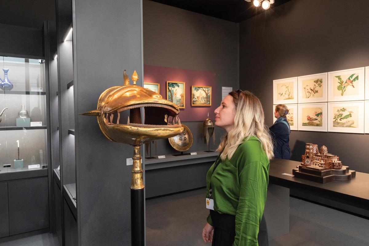 Gilt-copper fish standard (around 1700) at Amir Mohtashemi, Frieze Masters Photo: David Owens