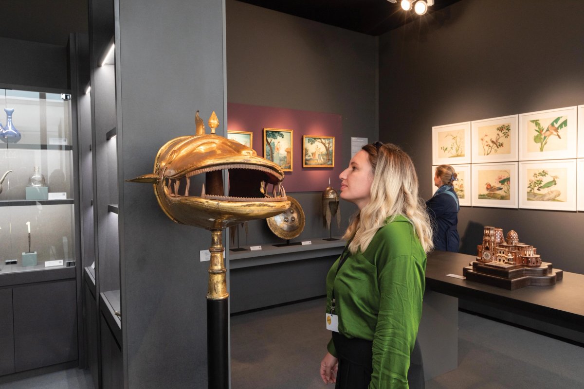 Gilt-copper fish standard (around 1700) at Amir Mohtashemi, Frieze Masters Photo: David Owens