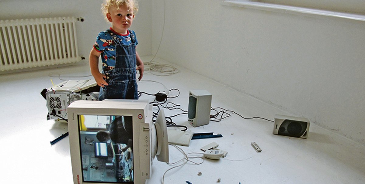 Eva and Franco Mattes’s My Generation (2010) will be shown in Chicago Eva and Franco Mattes, My Generation (2010). Courtesy Postmasters, New York