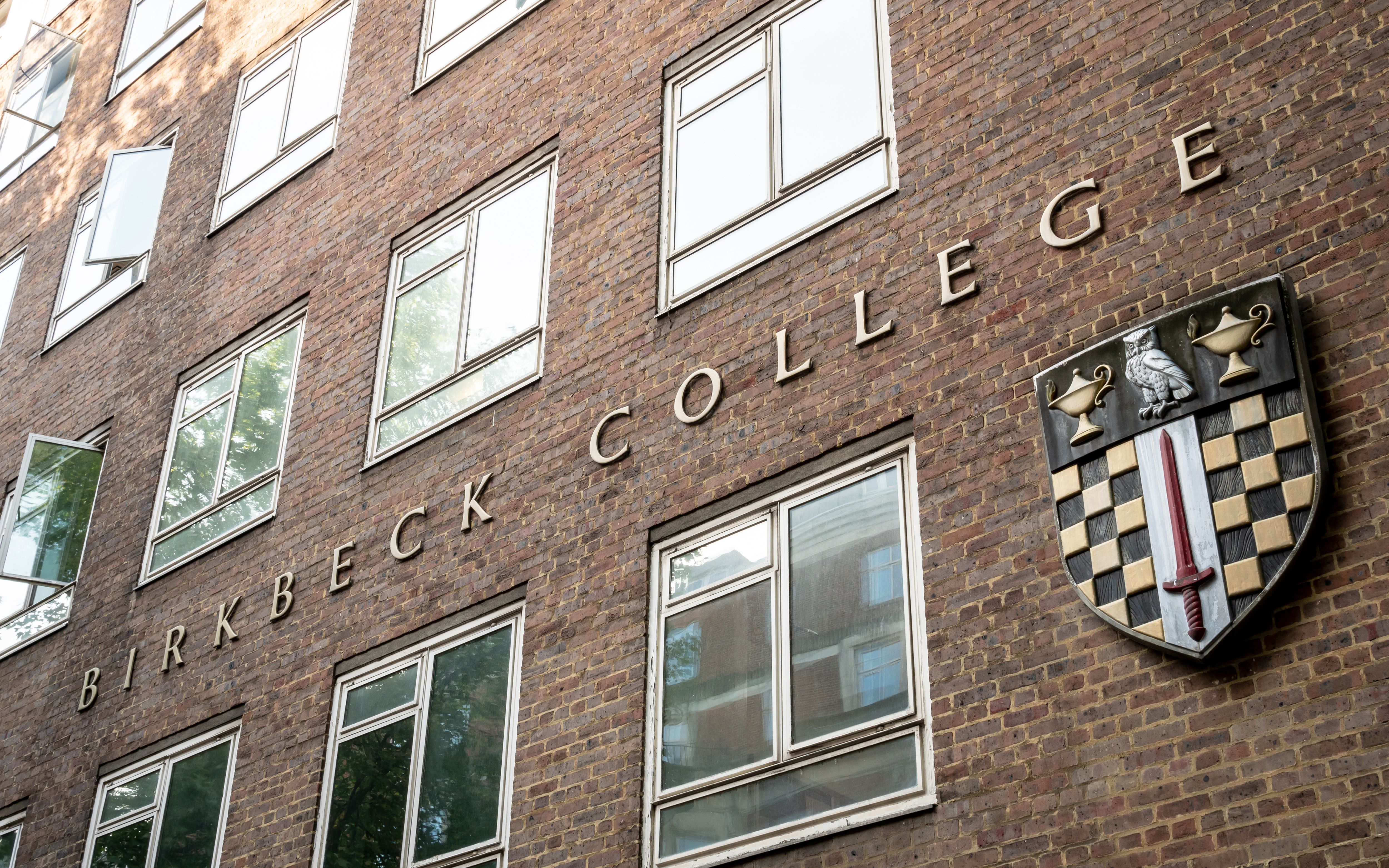 Collector couple to fund art history and AI fellowship at London’s Birkbeck