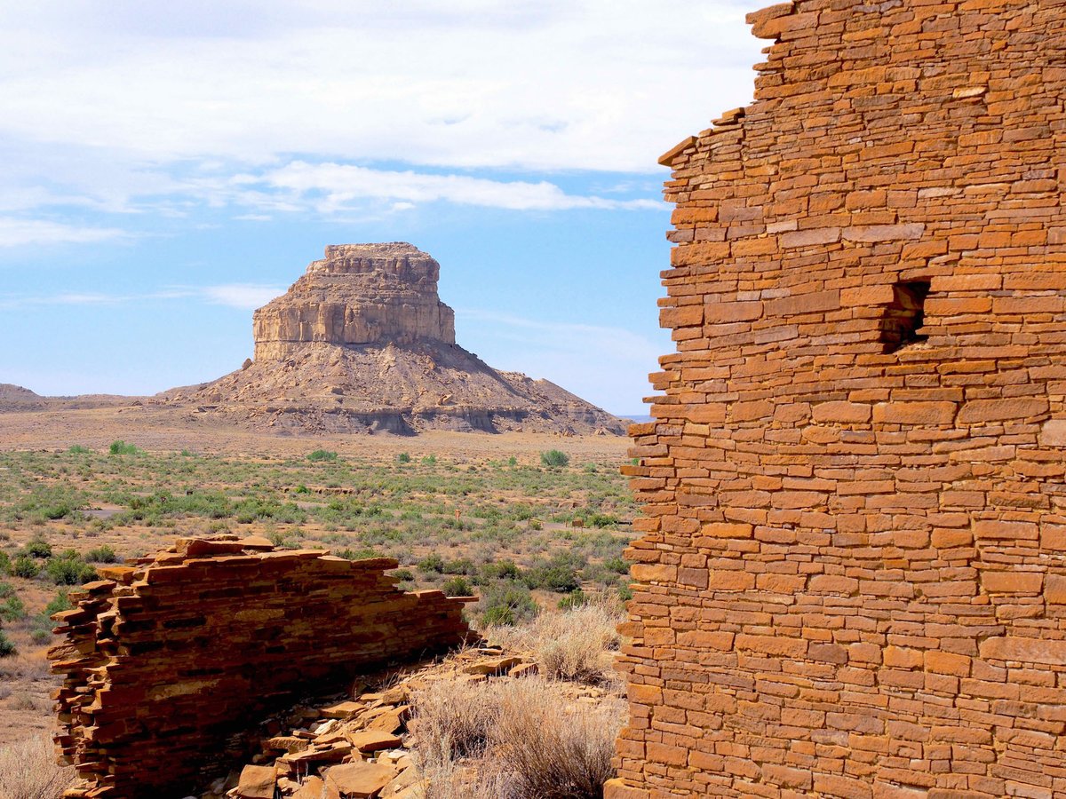 A Pueblo site at Chaco Culture National Historic Park in Chaco Canyon Photo by AlisonRuthHughes via Wikimedia Commons