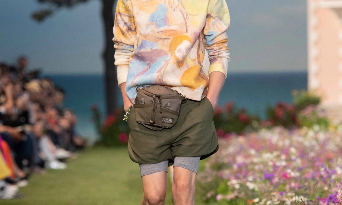 Trendy Bloomsbury artist Duncan Grant is star of Dior catwalk Trendy Bloomsbury artist Duncan Grant is star of Dior catwalk