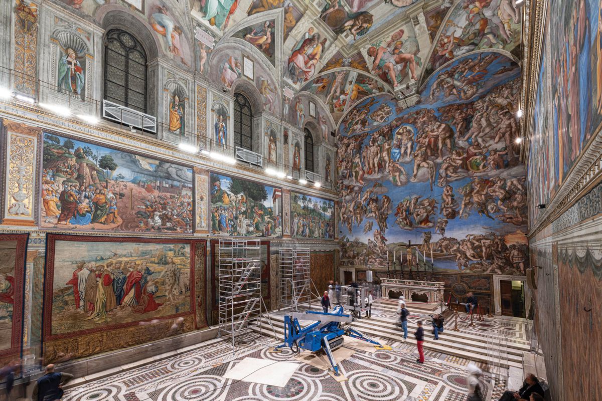 Pieter van Aelst’s tapestries of the ten-piece set The Acts of the Apostles (1519-21), woven from large-scale gouache cartoons by Raphael (around 1515-16), on display in the Sistine Chapel © Governatorato SCV – Direzione dei Musei. Photo: Giampaolo Capone