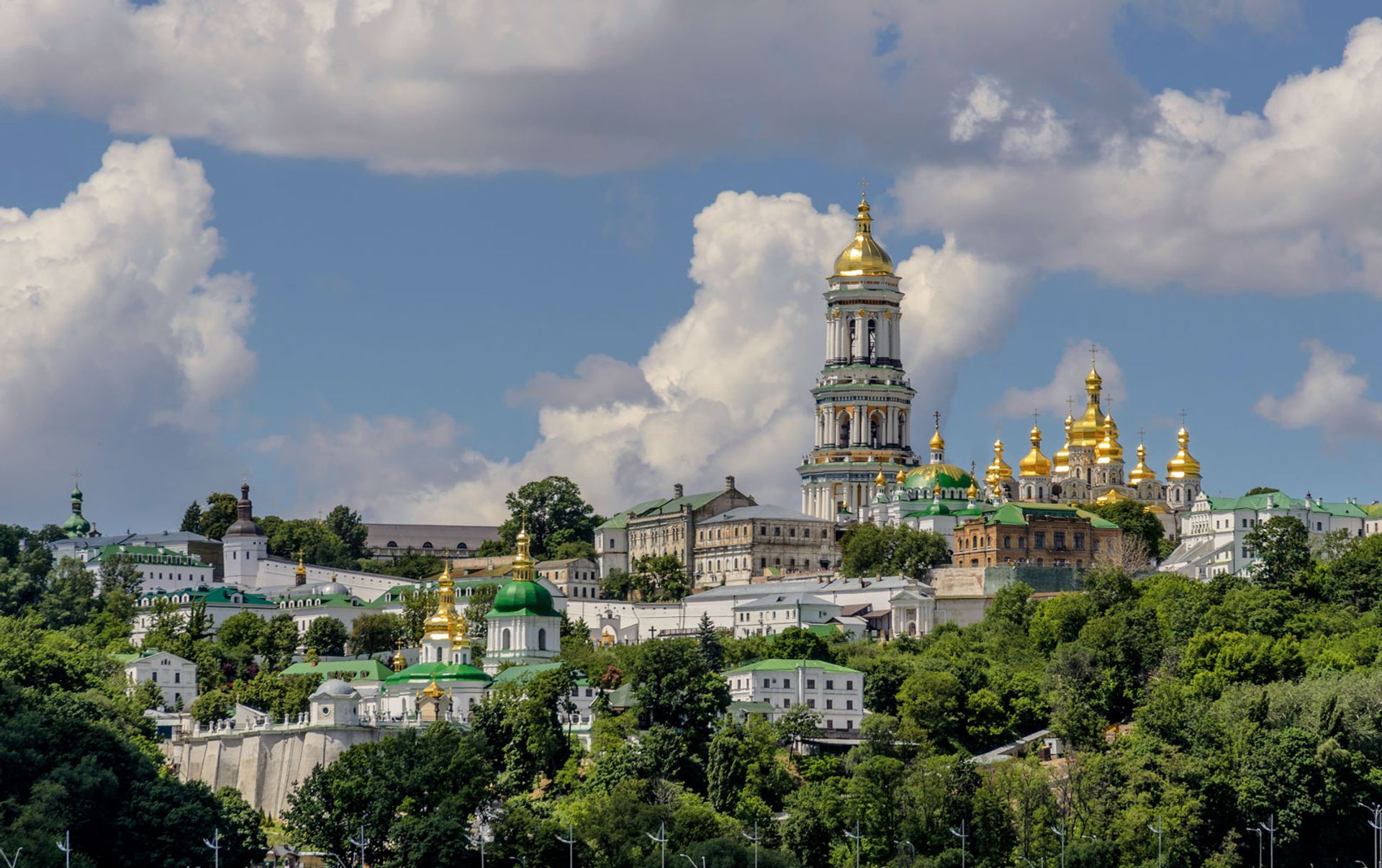 The Monastery of the Caves complex in Kiev Photo: Falin
