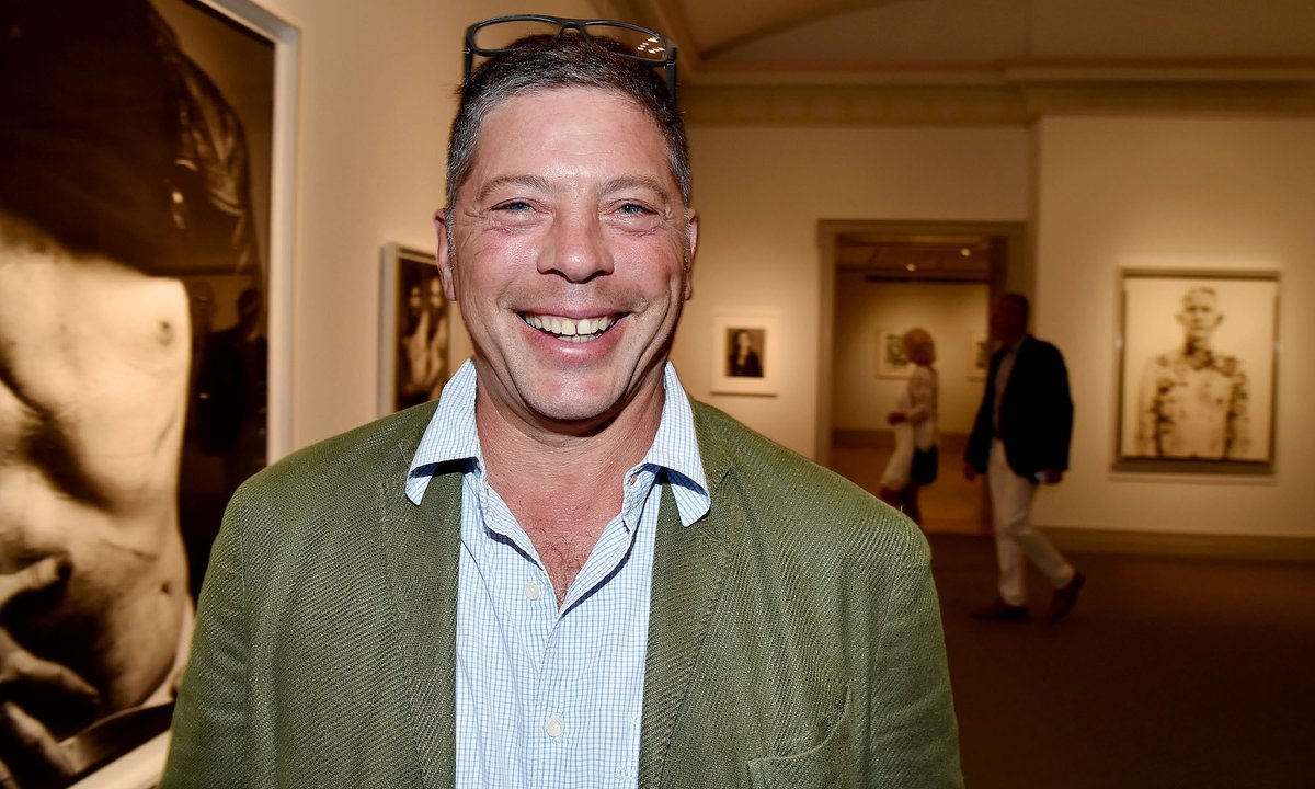 Collector Adam Lindemann arrested after shoving rival vendor Max Levai Collector Adam Lindemann arrested after shoving rival vendor Max Levai