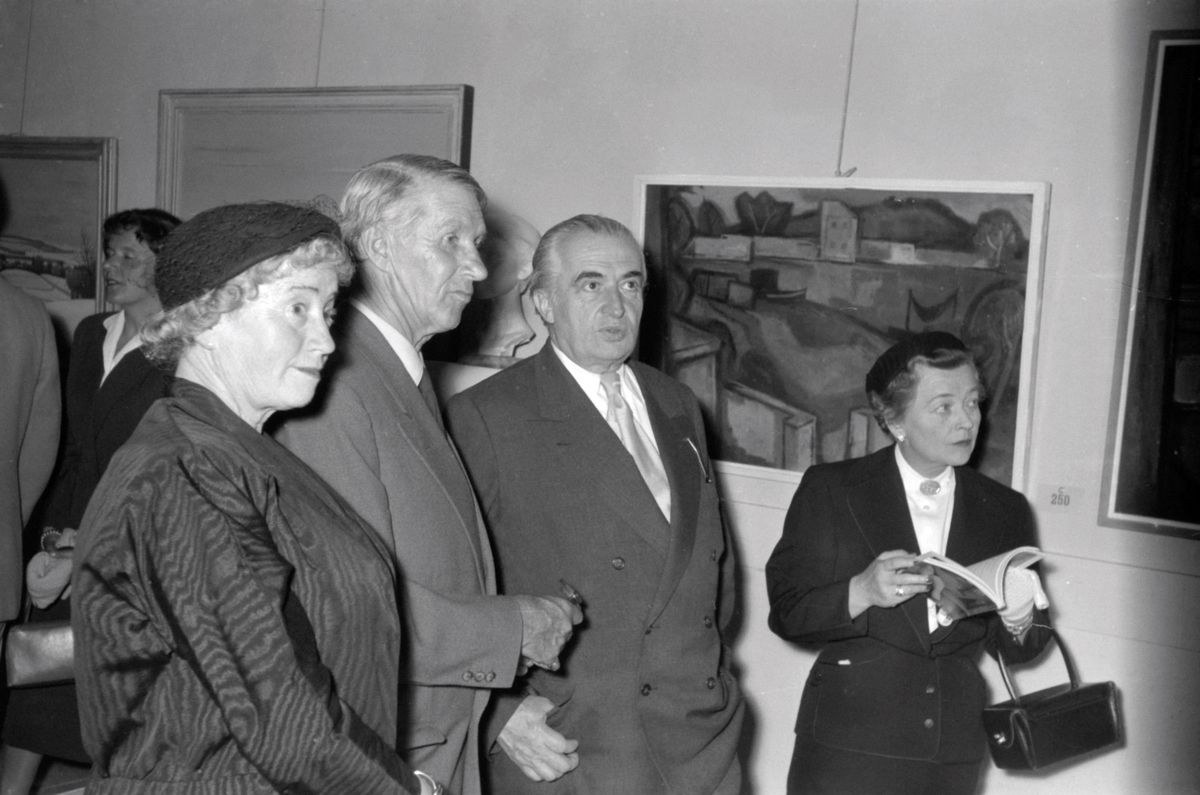 Wolfgang Gurlitt (centre), a dealer in Nazi-looted art who acquired works for Hitler’s unrealised museum in Linz, Austria, reinvented himself after the Second World War as the director of the city’s art gallery © Interfoto/Alamy