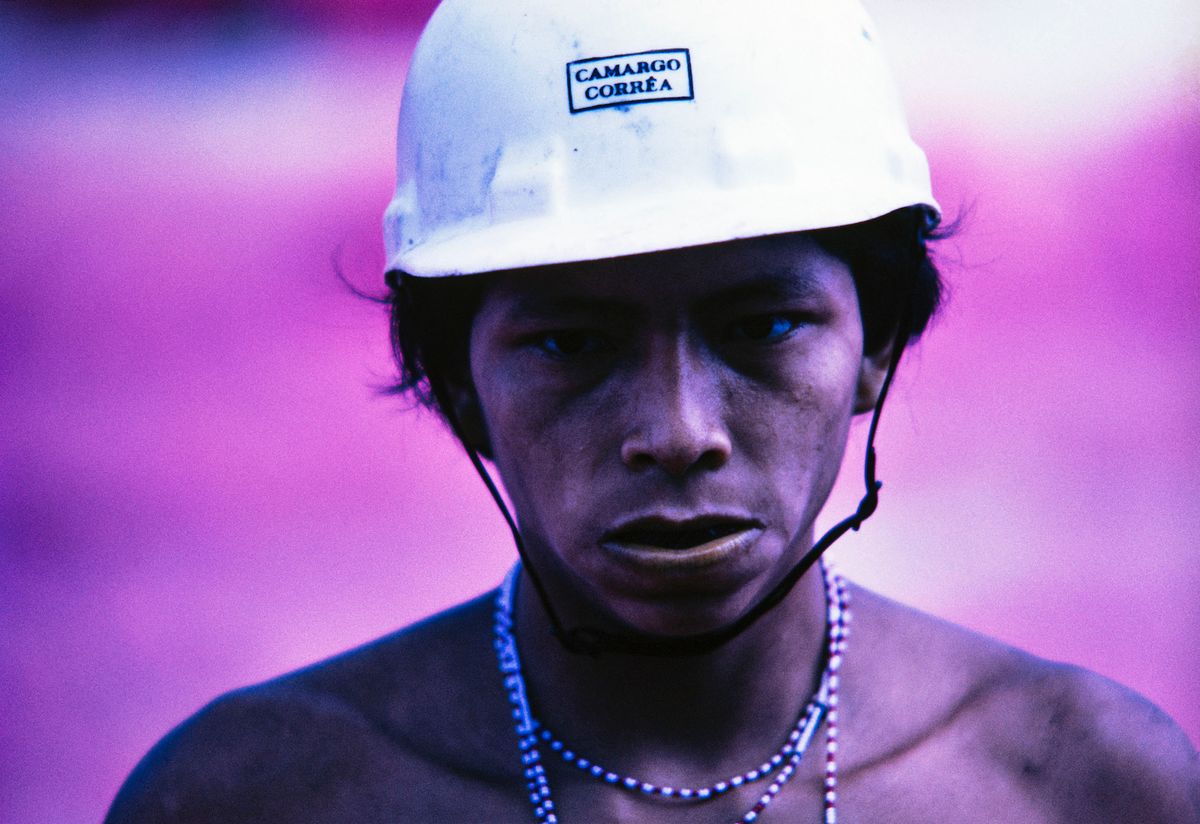 Claudia Andujar, Yanomami facing construction work on the Perimetral Norte highway, Catrimani, Roraima, 1975 © Claudia Andujar; Courtesy Instituto Moreira Salles and Fondation Cartier pour l'Art Contemporain