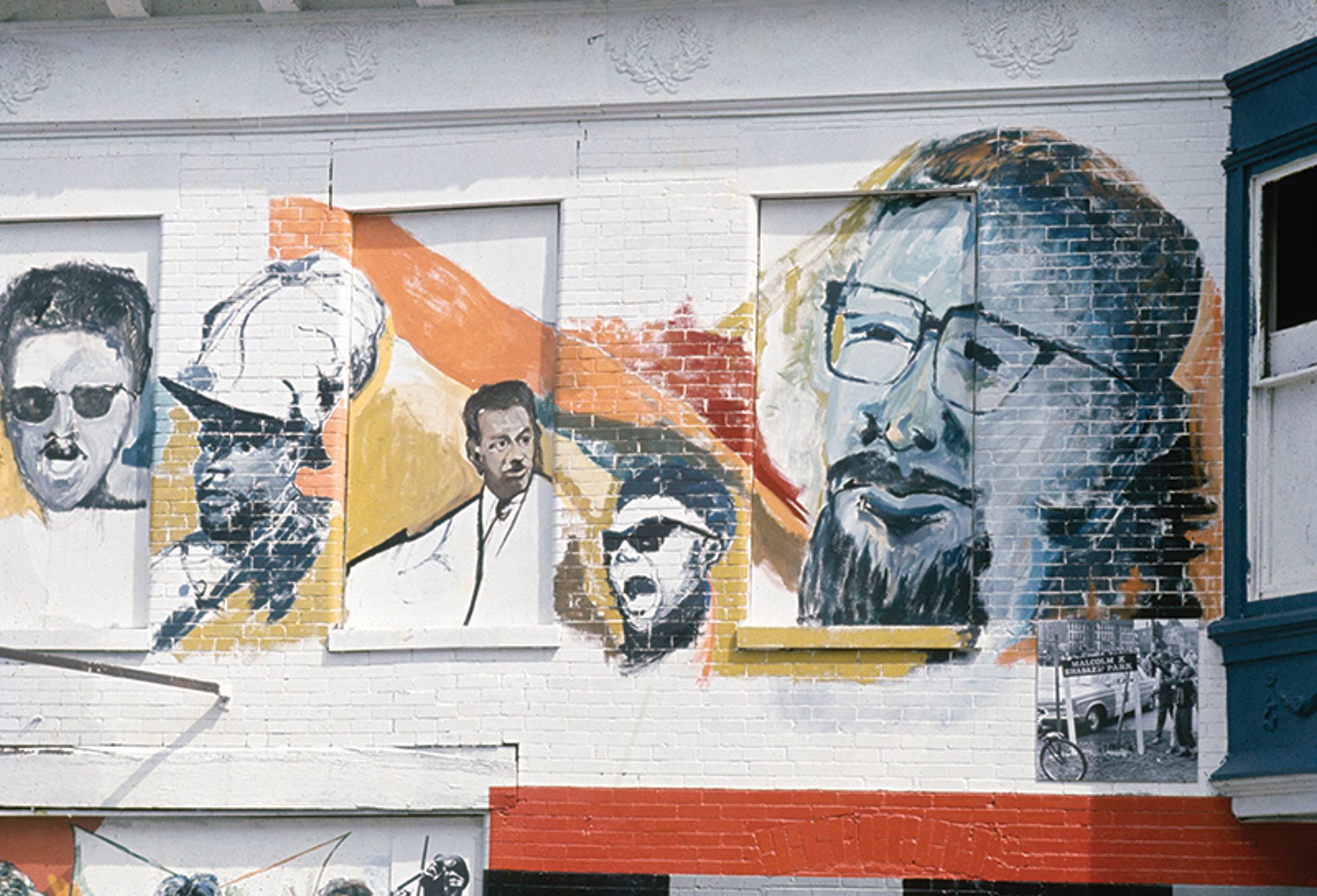 Detail from BAC Visual Artists Workshop's Wall of Respect mural (1967), now destroyed Photo by Robert Sengstacke; courtesy of Sengstacke Archive, University of Chicago Library