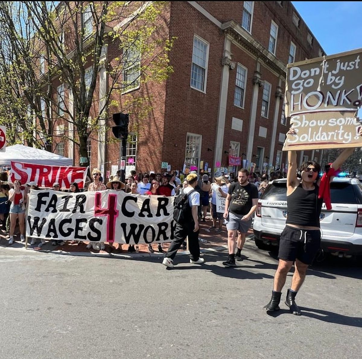 Students demonstrating in support of striking campus workers at the Rhode Island School of Design Courtesy of United Food and Commercial Workers Local 328