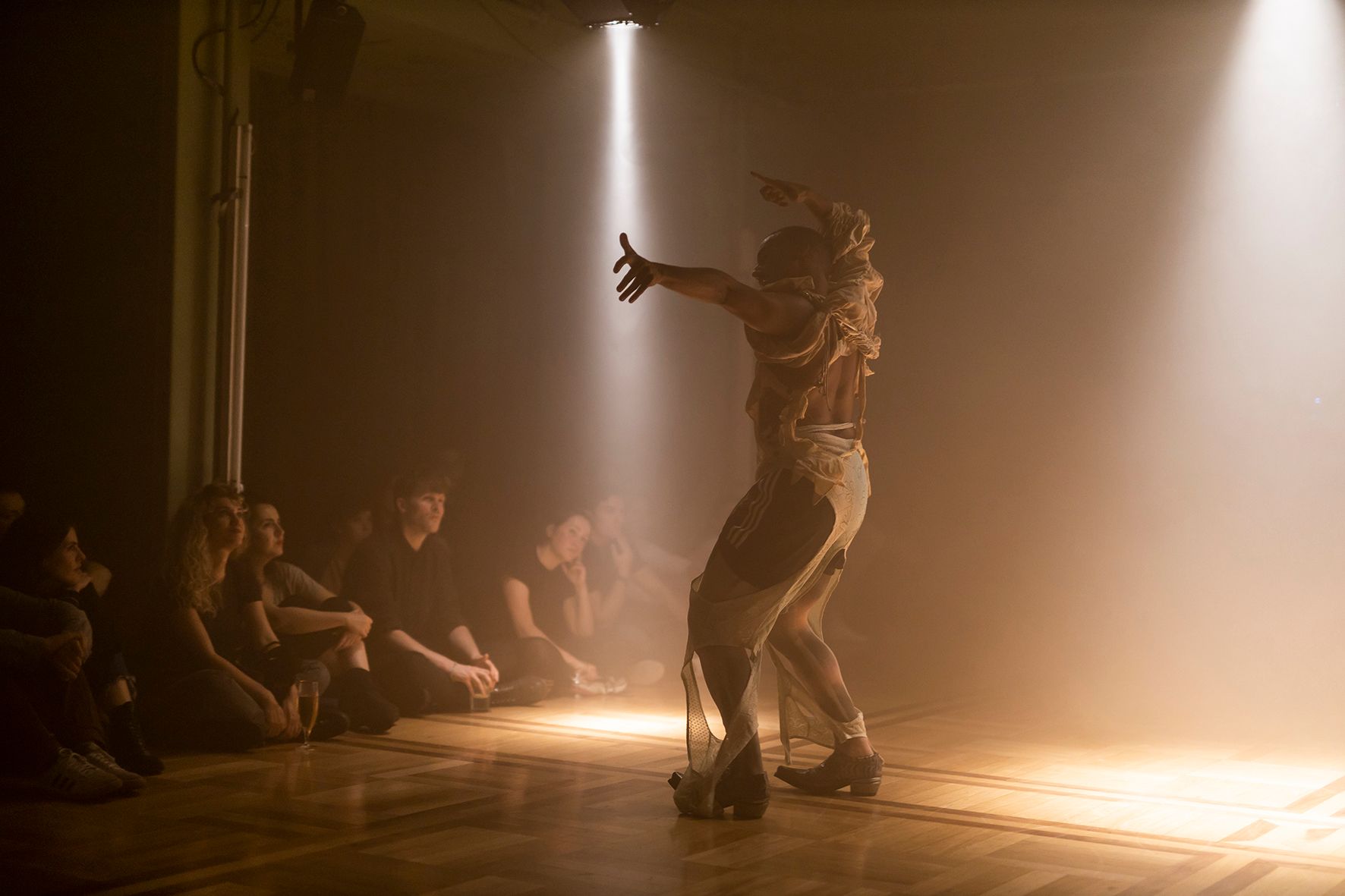 Paul Maheke, Melika Ngombe Kolongo (Nkisi) and Ariel Efraim Ashbel performing Sènsa (2019) at ASSEMBLE, Volksbühne, Berlin Photo: Frank Sperling