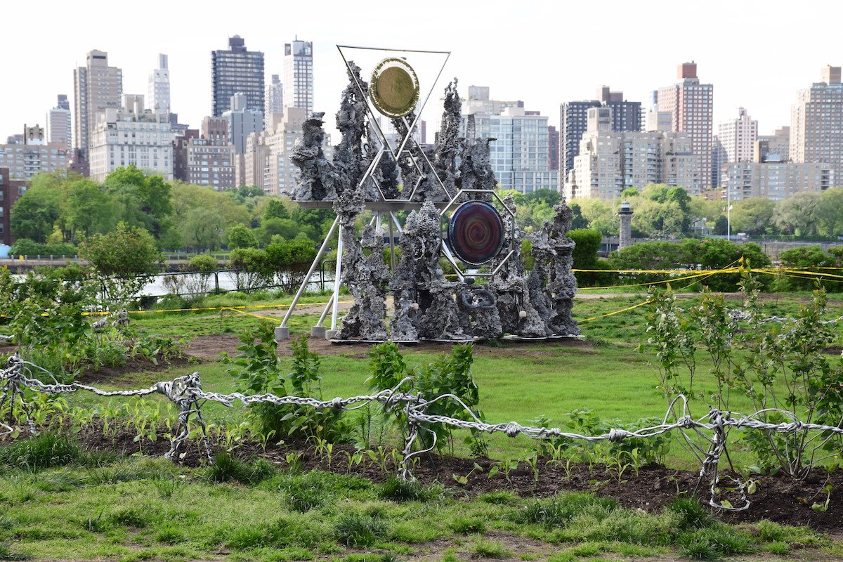 Guadalupe Maravilla, Disease Throwers (#13 & #14) (2021) Courtesy the artist, Socrates Sculpture Park and PPOW. Photo: Sara Morgan.