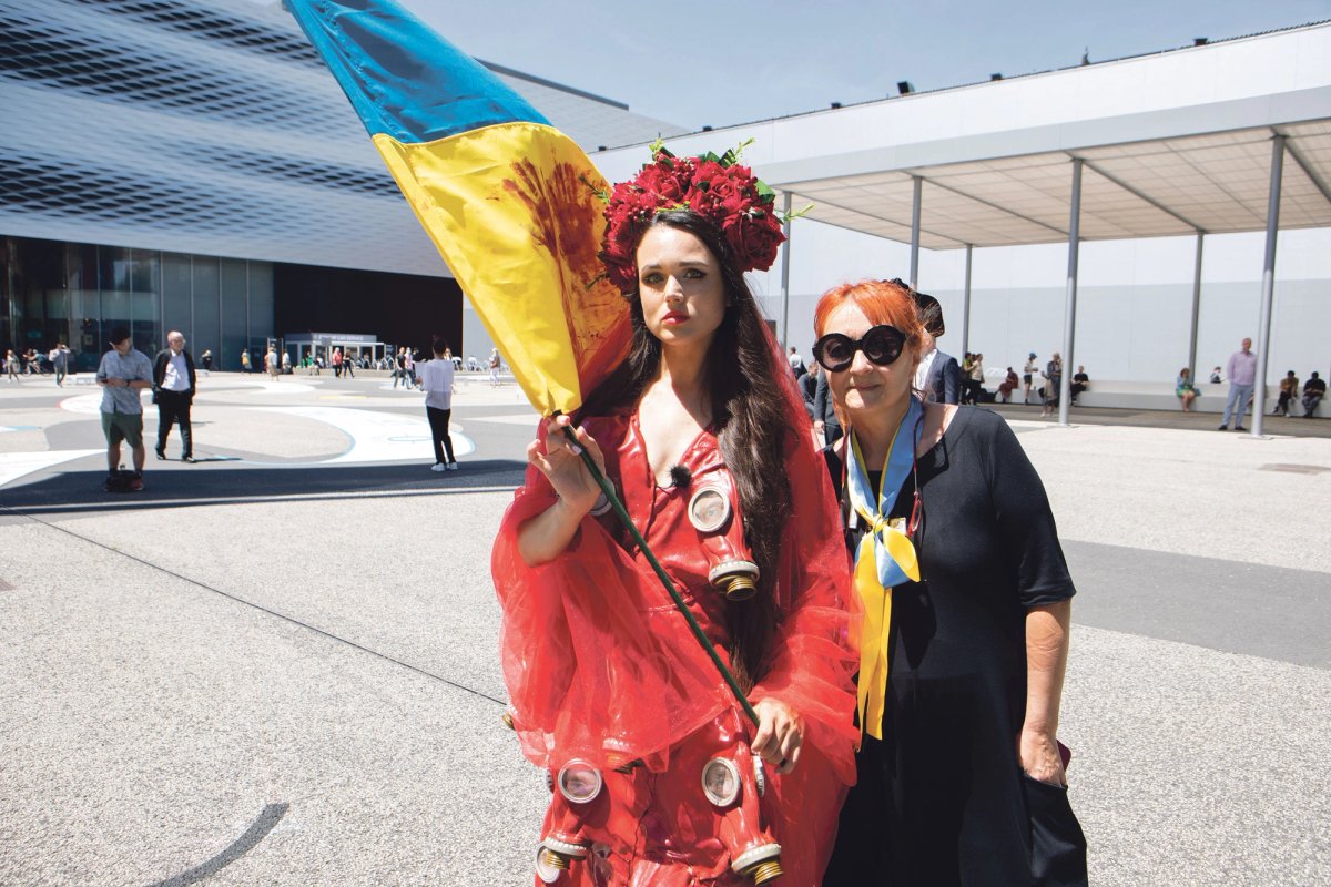 Disney jinsiy aloqa Ot va qizlar bilan jinsiy aloqa