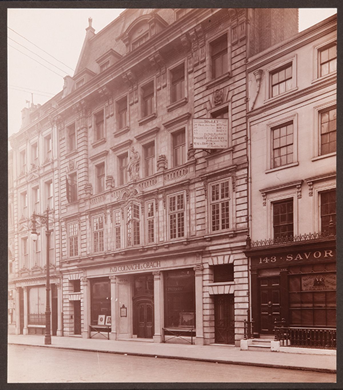 Colnaghi, on New Bond Street in 1912, offered clients discounts Courtesy of Colnaghi