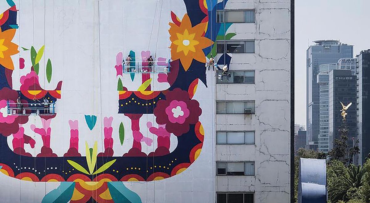 The paint used in Boa Mistura’s mural will neutralise pollution from 60,000 cars annually courtesy of the Boa Mistura collective