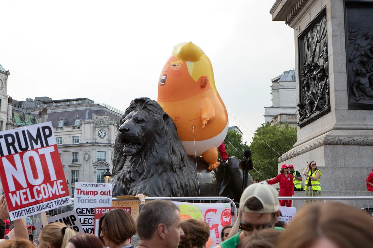 Trump Baby blimp in Trafalgar Square, London in 2018 © David Owens Photography