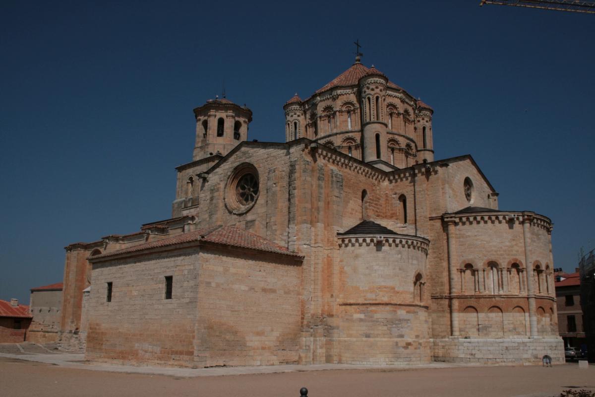 Thhe Collegiate Church of Santa Mariá La Mayor in Toro, northern Spain 