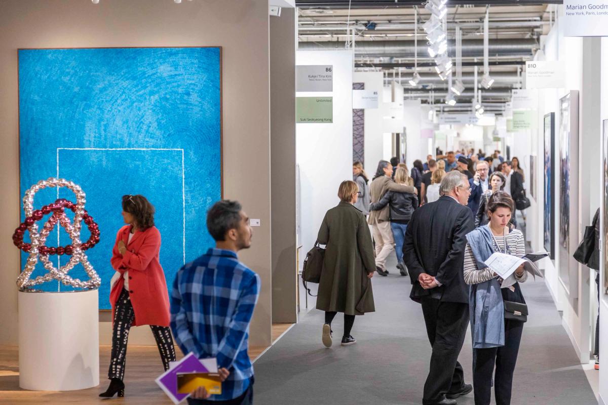 Art Basel last year: such scenes of crowded fairs now seem like another era © Art Basel