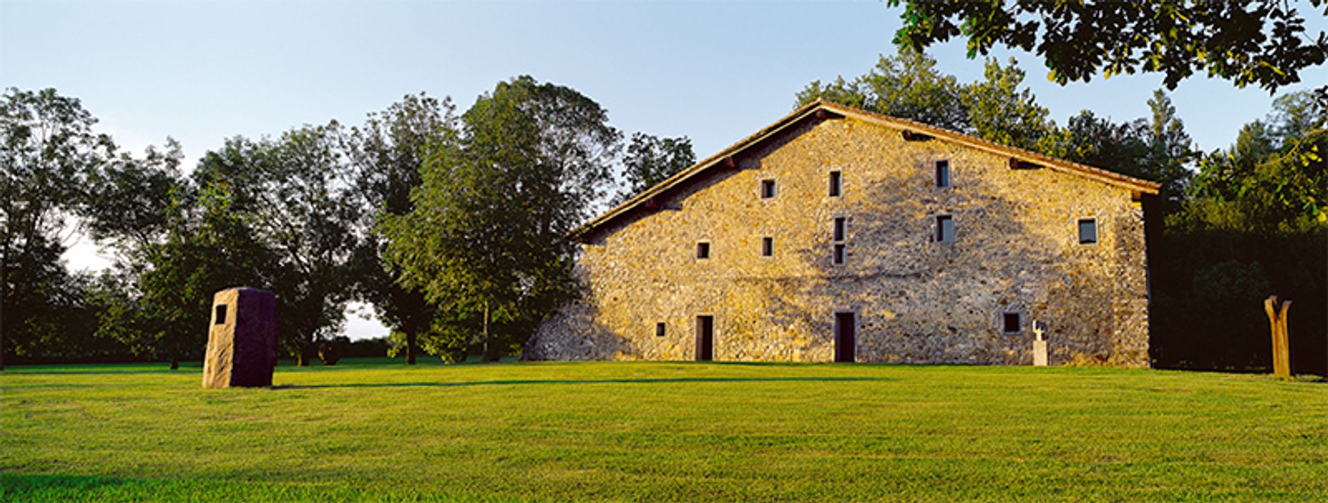 The Estate of Eduardo Chillida - Hauser & Wirth