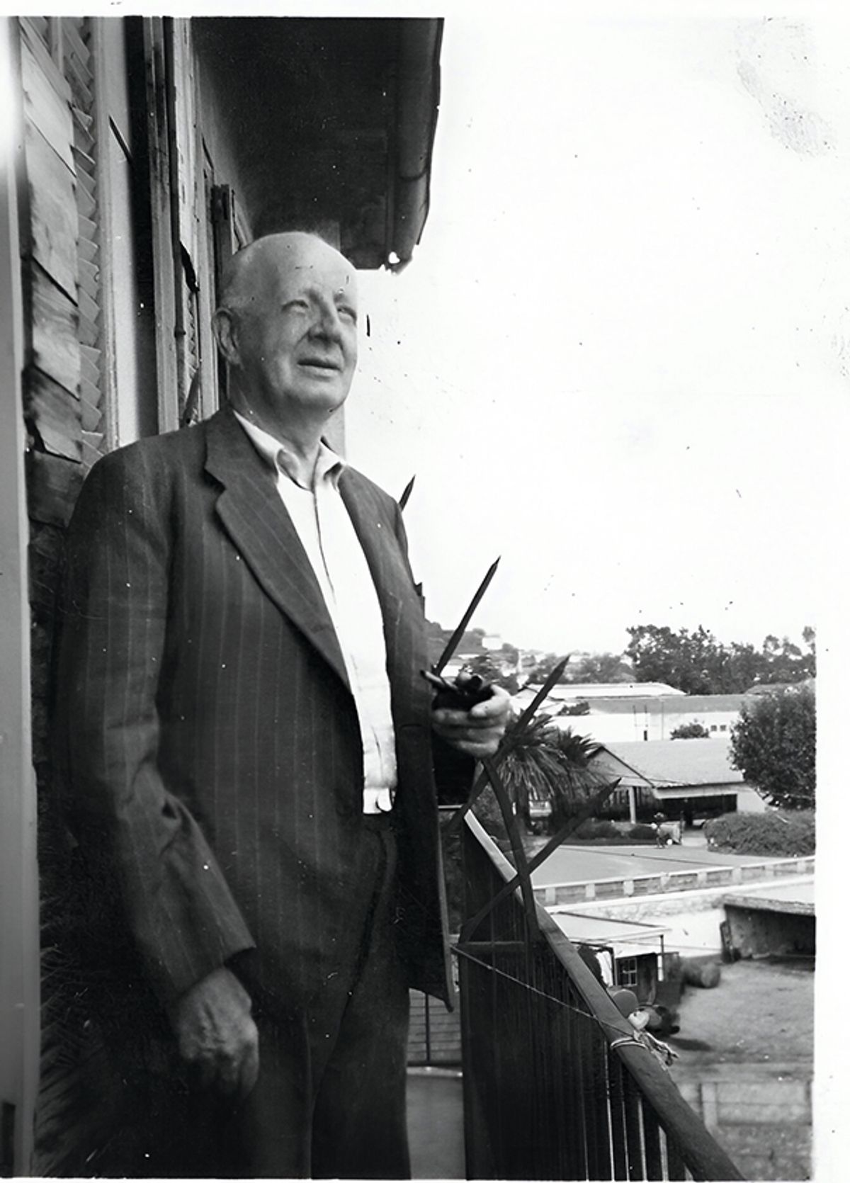 Peter Gregory in Saint Tropez, 1950s. He often stayed as a guest at the flat of friends Andrew and Dorothy Morland Photo: © Collection of Susannah Davidson