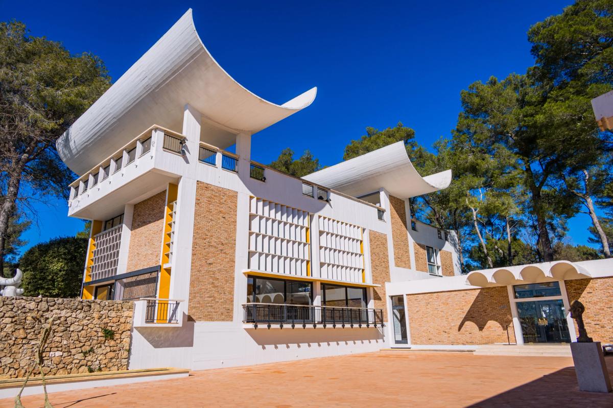 The main suspect in the investigation into the theft of the Renoir paintings was seen visiting the Fondation Maeght in Saint-Paul-de-Vence

Photo: Gerald Villena - stock.adobe.com