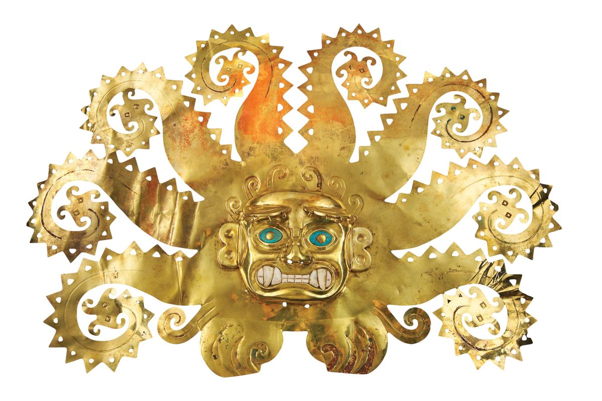 Octopus Frontlet (300-600), Moche culture, in gold, chrysocolla, shells from the Museo de la Nación, Lima, Peru Ministerio de Cultura del Perú