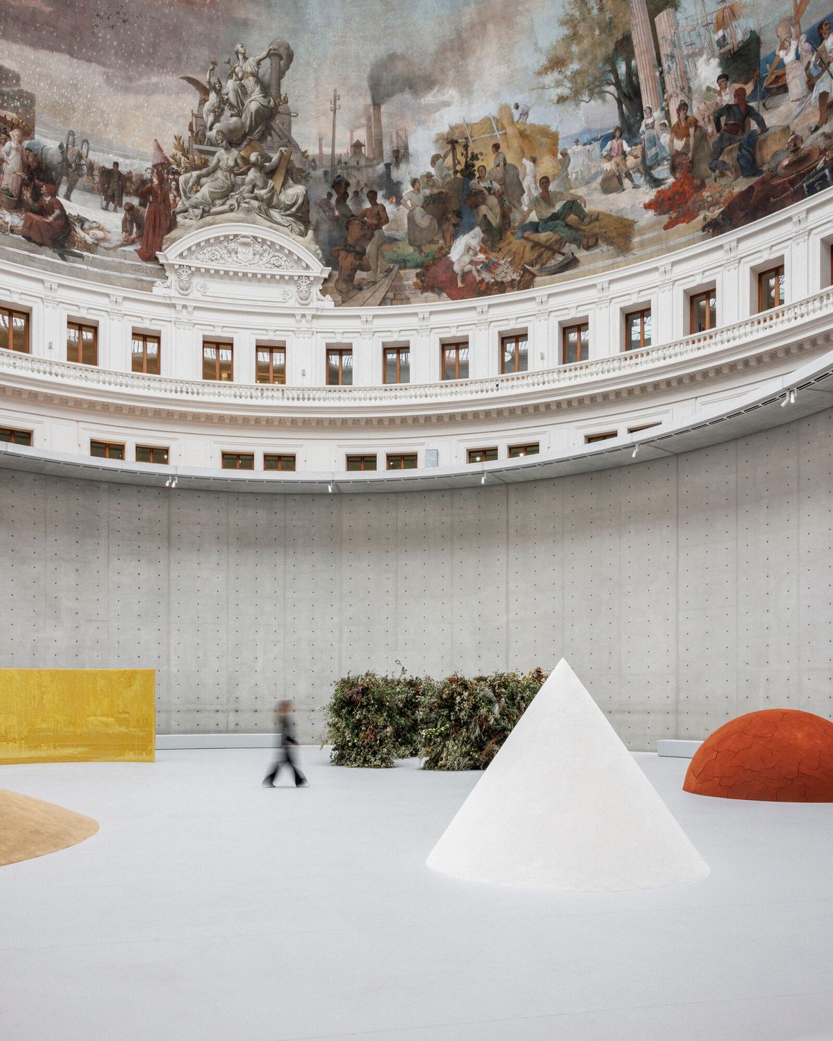 Installation view of Minimal at Bourse de Commerce, Paris, until 19 January 2026 © Tadao Ando Architect & Associates; Niney et Marca Architectes; agence Pierre-Antoine Gatier; Photo: Nicolas Brasseur/Pinault Collection