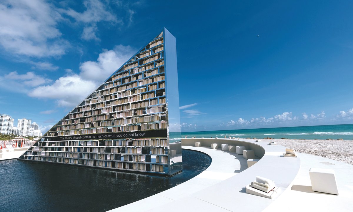 Es Devlin invites Miami Beach visitors to bond over books
