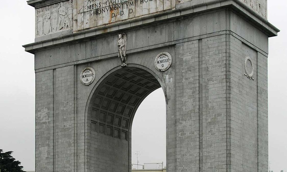 España debate cómo recordar u olvidar la dictadura de Franco España debate cómo recordar u olvidar la dictadura de Franco