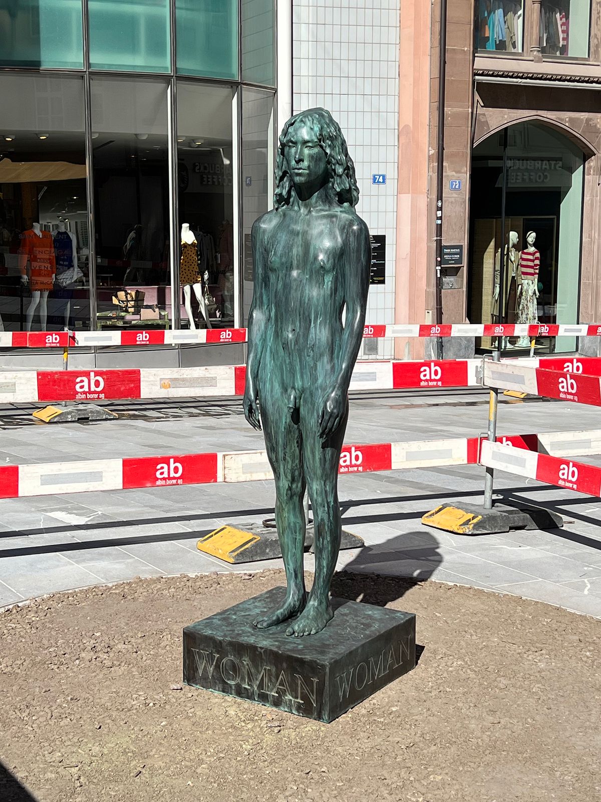 A new self-portrait sculpture by Puppies Puppies near the intersection of Freie Strasse and Bäumleingasse
Photo: Vincent Blebois, Courtesy of Balice Hertling, Barbara Weiss, Francesca Pia, Hannah Hoffmann.