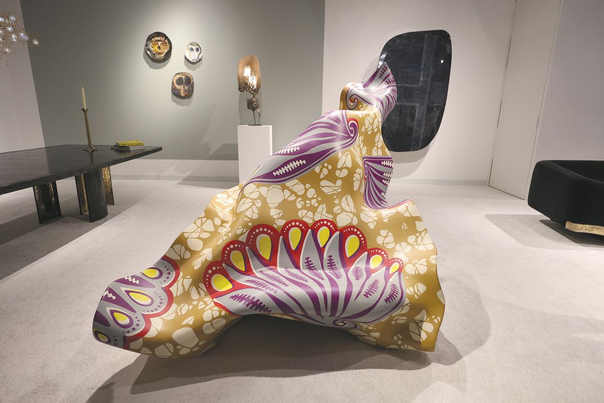 Yinka Shonibare, Windy Chair (2014) Liliana Mora