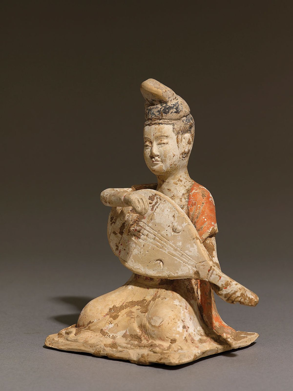 Silk Roads includes a ceramic figure of a lute player from China’s Tang dynasty (618–907)
© Ashmolean Museum, University of Oxford