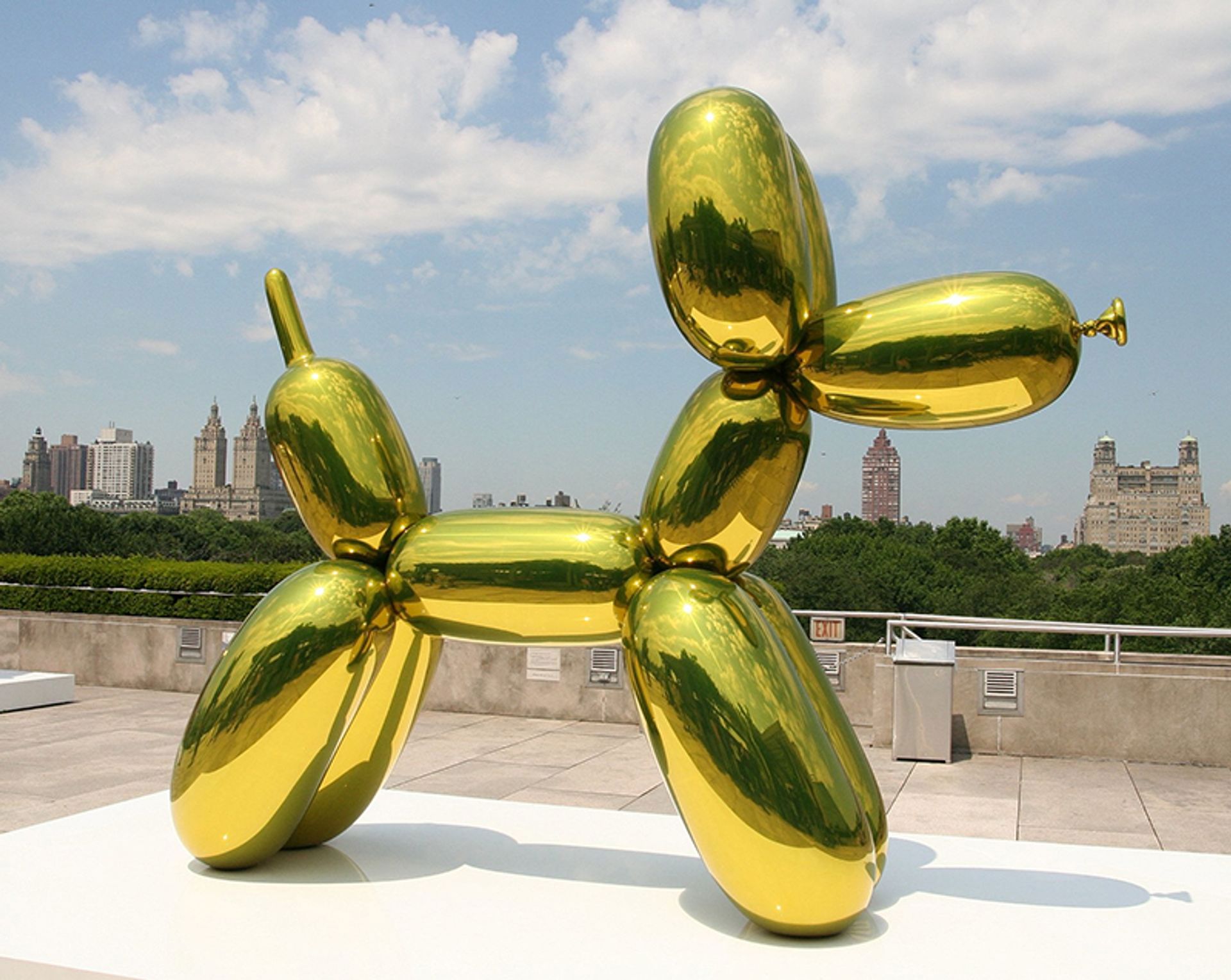 Balloon Dog (Yellow) (1994-2000) by Jeff Koons at the Metropolitan Museum of Art in 2008 Wikimedia Commons
