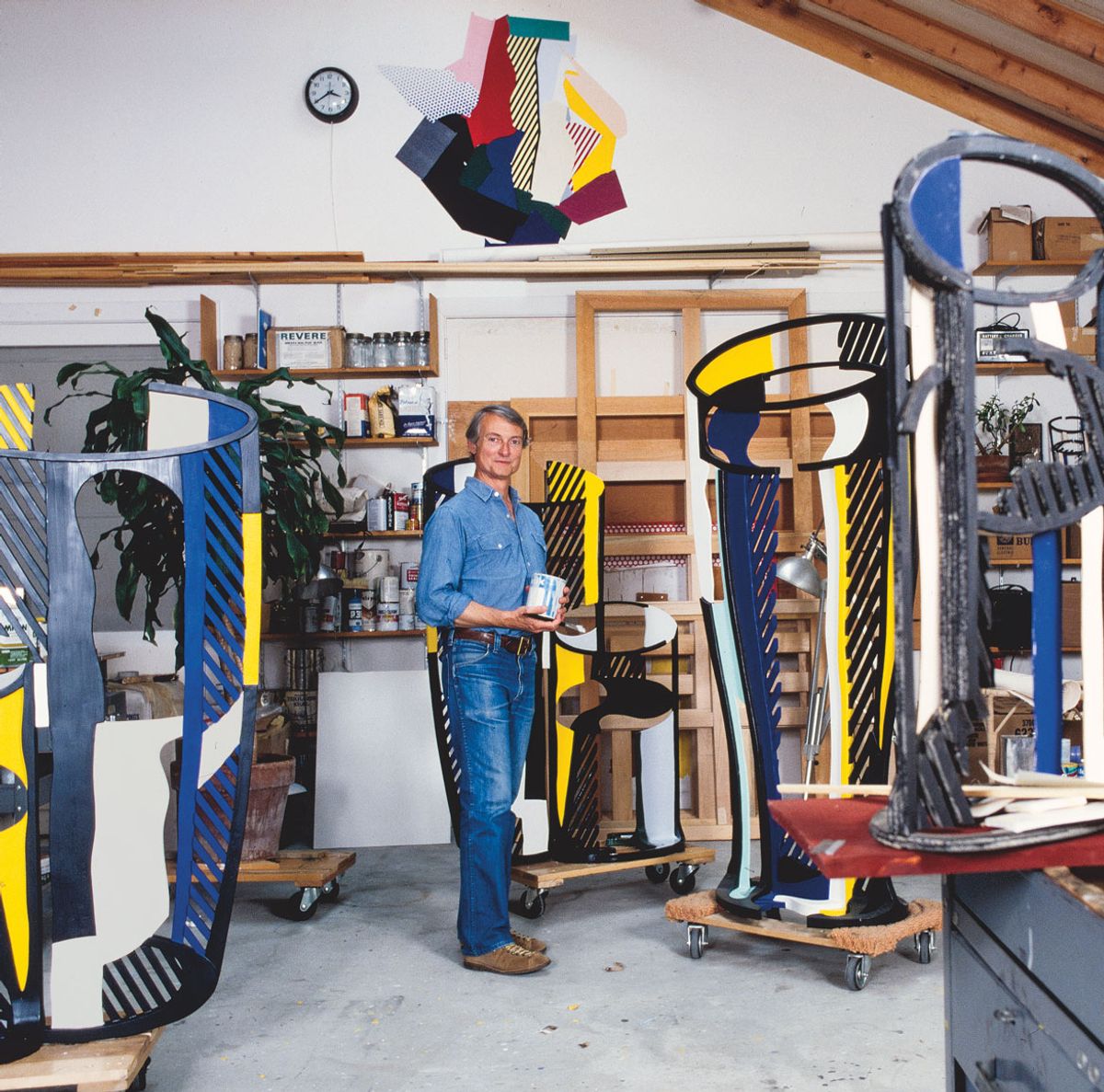 Roy Lichtenstein in his studio in Southampton, New York, around 1980 Photo: Hans Namuth. Collection Center for Creative Photography
© 1991 Hans Namuth Estate, Courtesy Center for Creative Photography, University of Arizona
