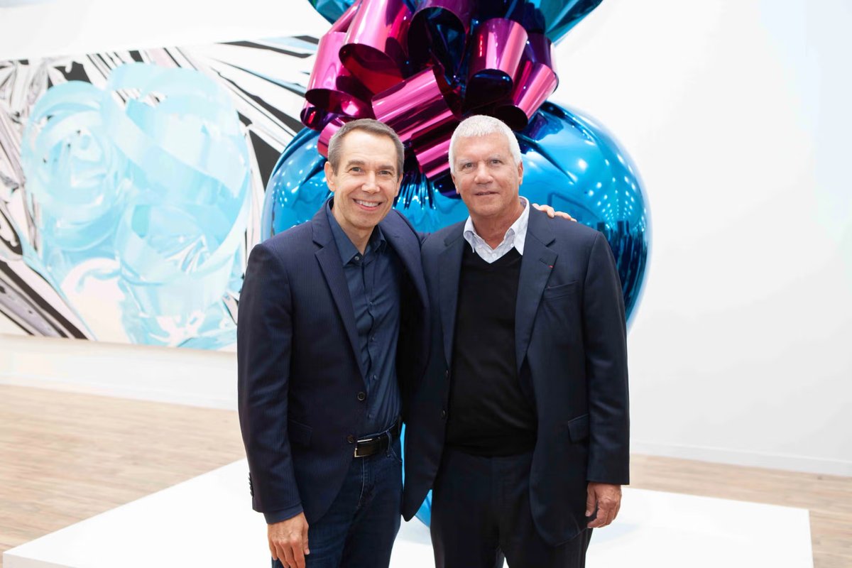 Jeff Koons with Larry Gagosian in 2013 Photo: David Owens