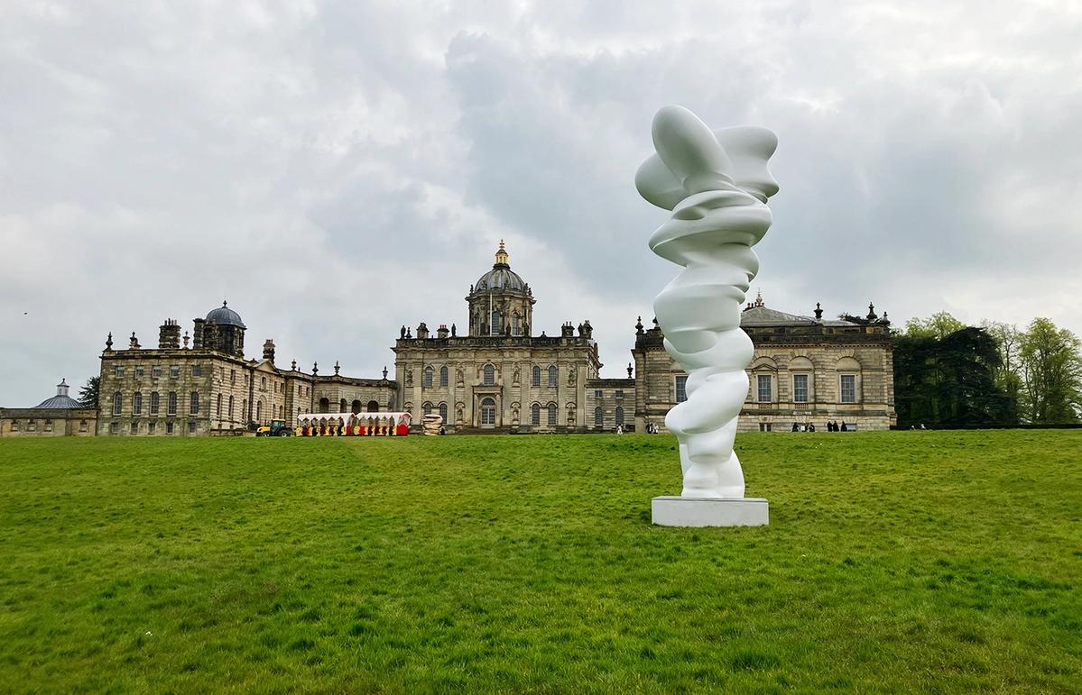 Tony Cragg, Senders (2018), a 6.5-metre tall fibreglass piece, in front of the north front of Castle Howard, Yorkshire Photograph: The Art Newspaper