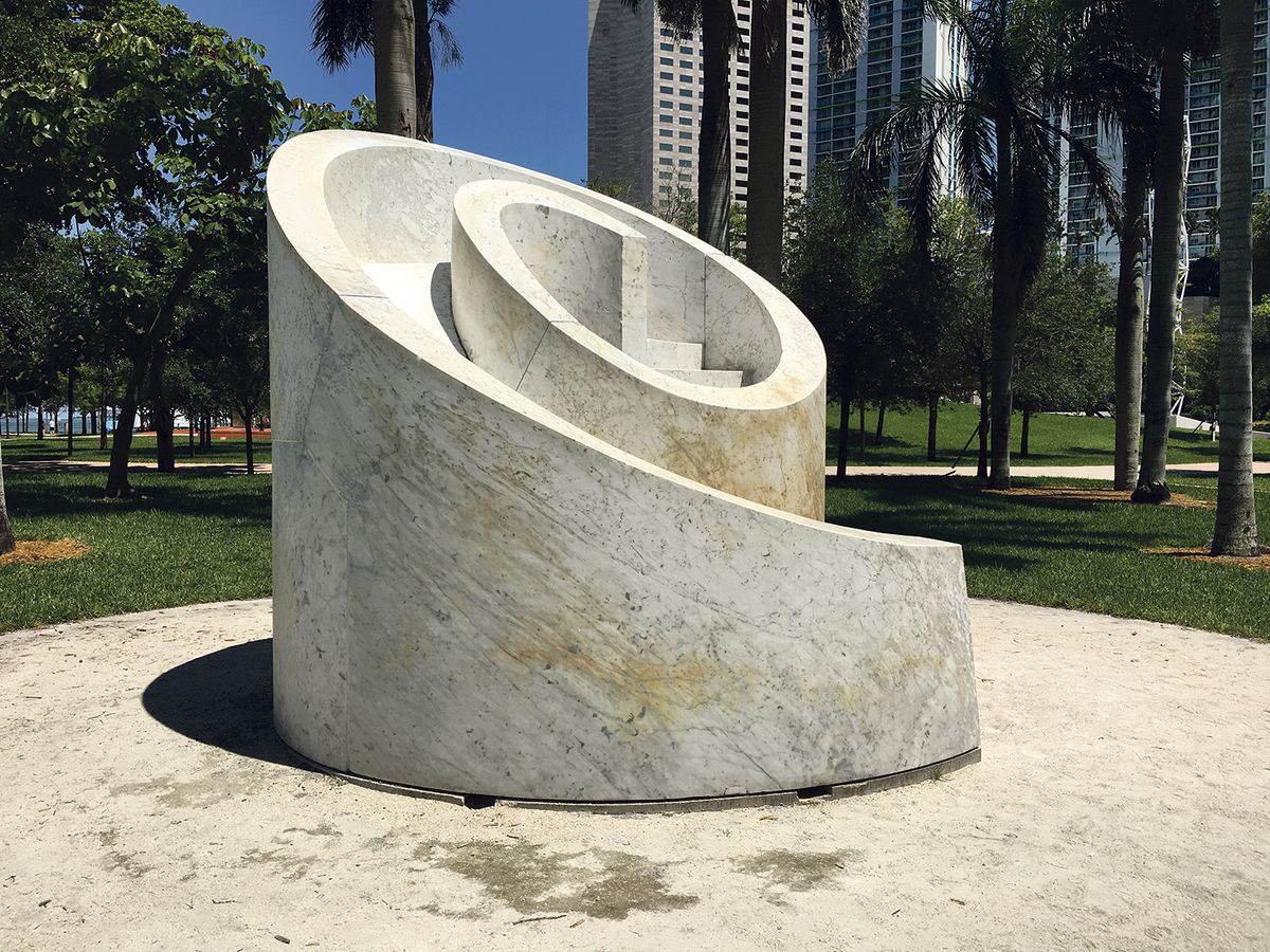 Slide Mantra featured in Noguchi’s US Pavilion at the 1986 Venice Biennale—the first by a single US artist © Phillip Pessar