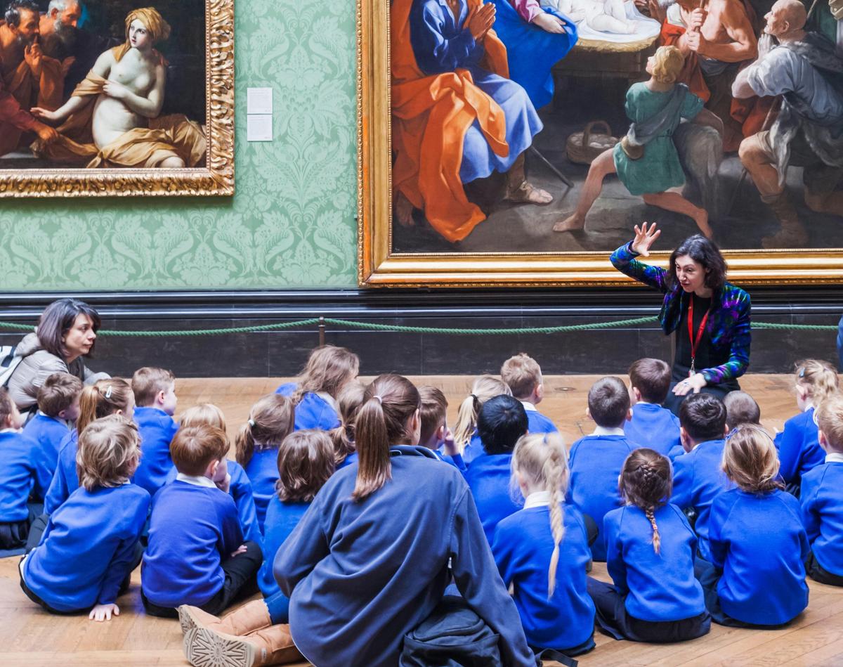 A class of schoolchildren at London's National Gallery Photo: Steve Vidler; Alamy Stock Photos