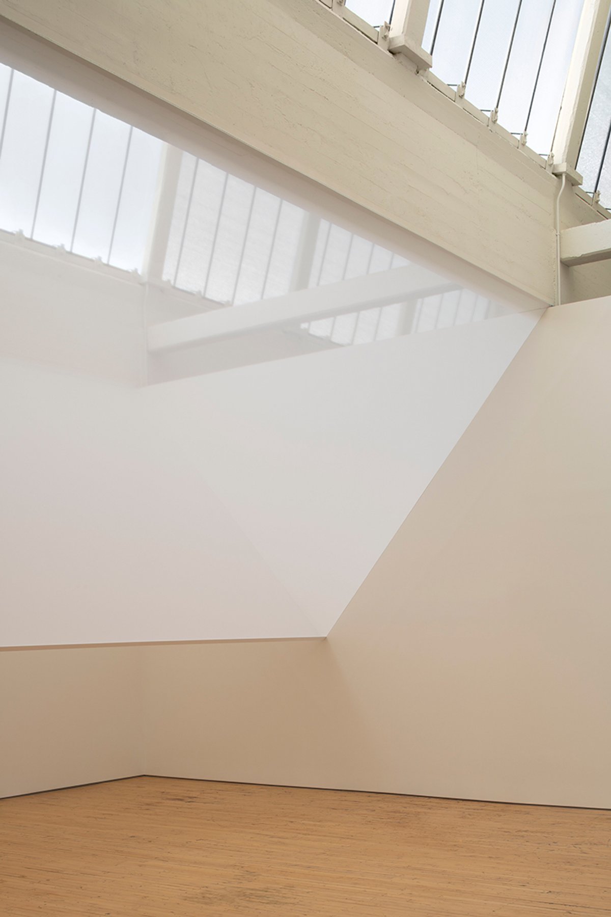 Robert Irwin, Full Room Skylight –Scrim V –Dia Beacon (1972/2022). Installation view, Dia Beacon, Beacon, New York, 2022. © Dia Art Foundation. Photo: Bill Jacobson Studio, New York. Courtesy Dia Art Foundation